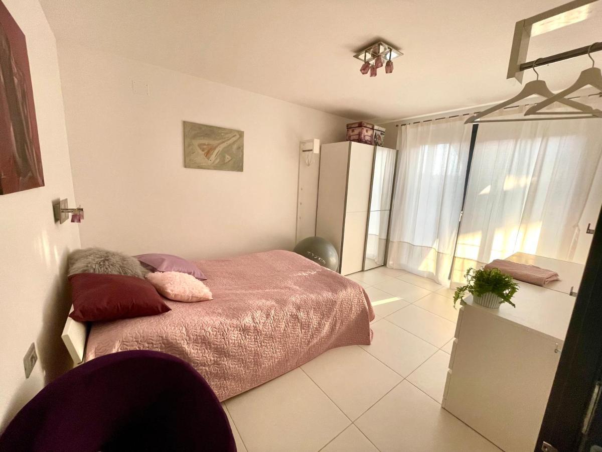 Appartamento Mega Prvacina Esterno foto